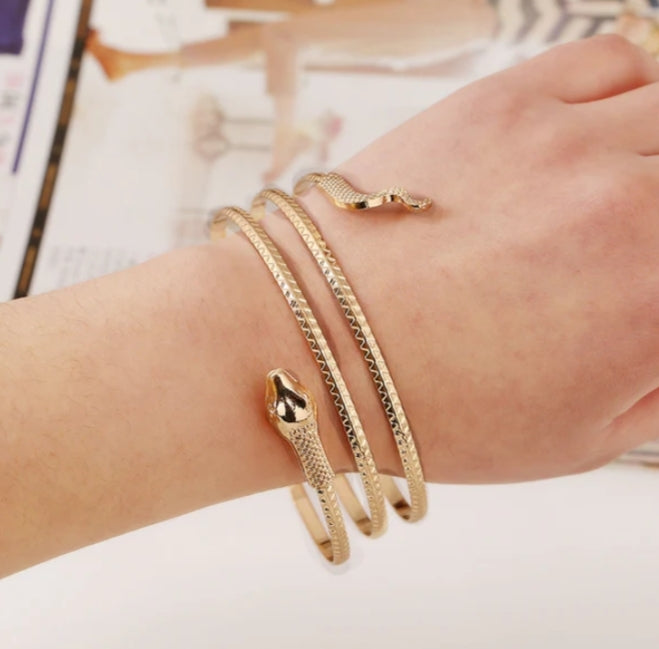 Golden Snake Bracelet