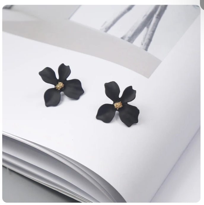 Black Flower earrings
