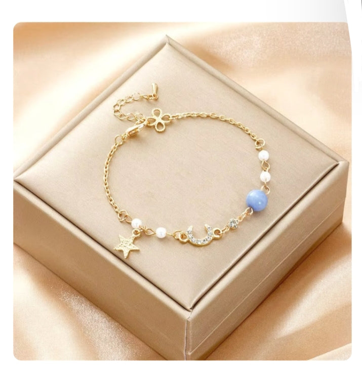 Moon Golden Bracelet 3